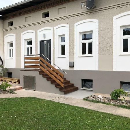 Апартаменты Riesling House Laa Ла-ан-дер-Тайя Экстерьер фото